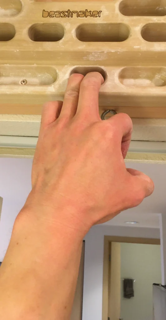 2 Finger Pocket