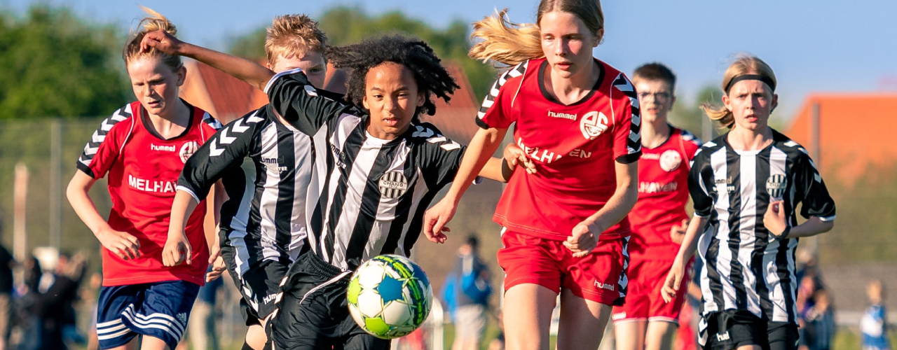 Exercises To Decrease Risk Of Common Soccer Injuries: ACL Tears